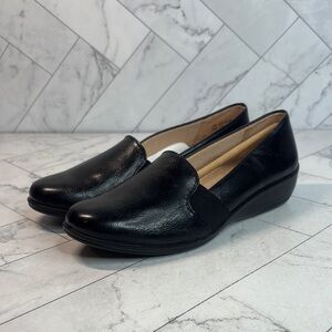 NWT Life Stride Womens Isabelle Black Faux Leather Loafer Shoes Size 6M
